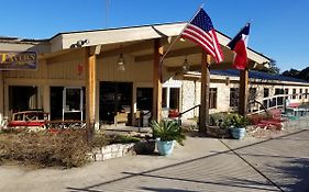 The Lodge At Cypress Falls